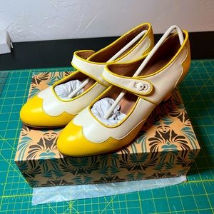 NIB Royal Vintage Lillian Retro Spectator size 9.5